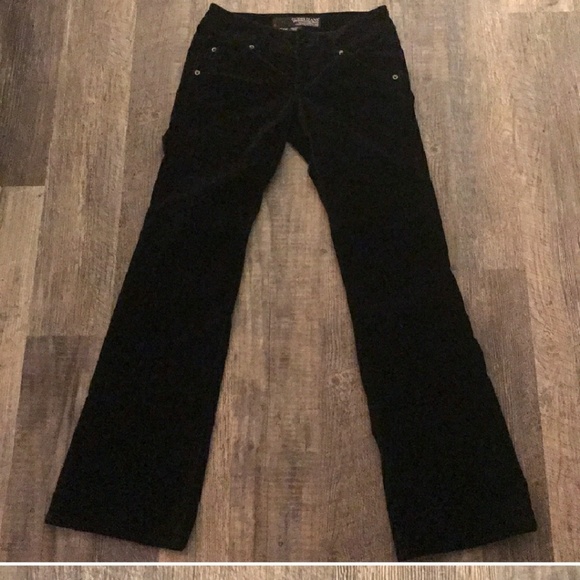 Guess - Picture 2 of 5